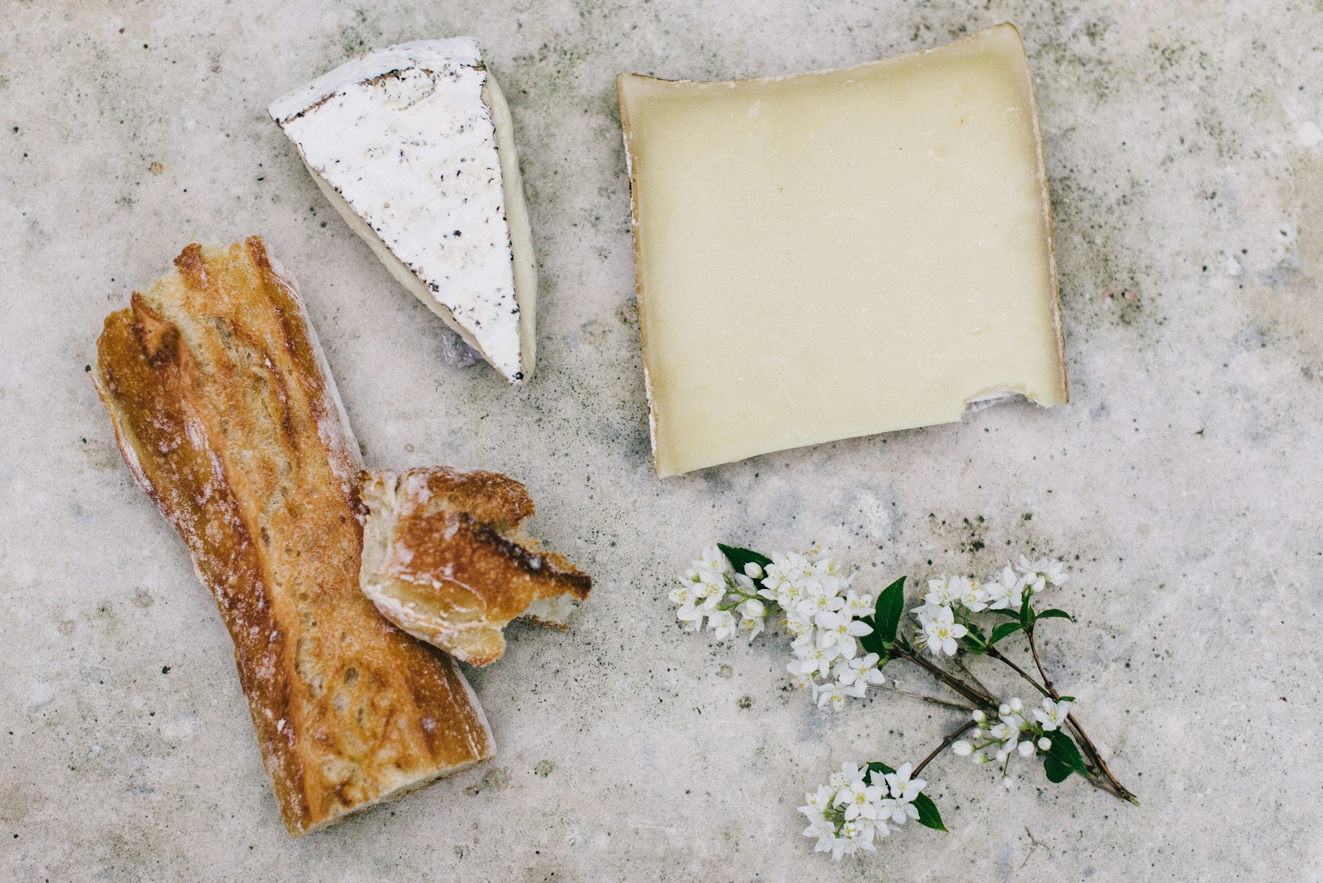 cheese wood and flowers